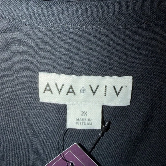 Ava & Viv Charcoal Gray Top - Picture 2 of 4